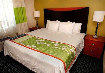 Hotel Fairfield & By Marriott Dallas 3*