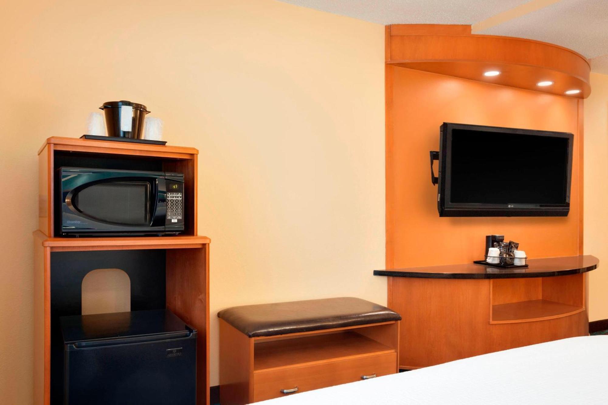 Fairfield & By Marriott Dallas Hotel