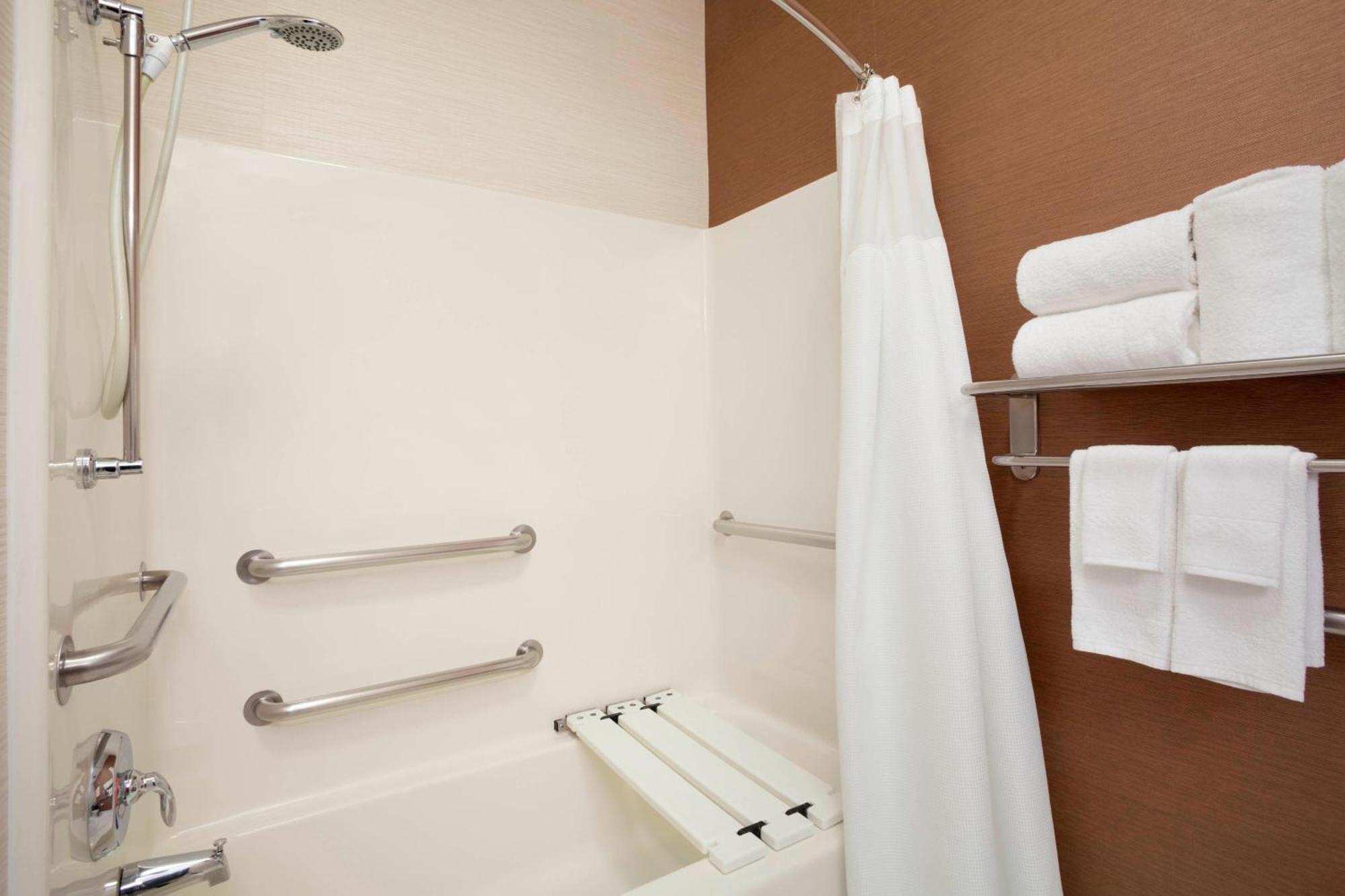 Fairfield & By Marriott Dallas Hotel 3*