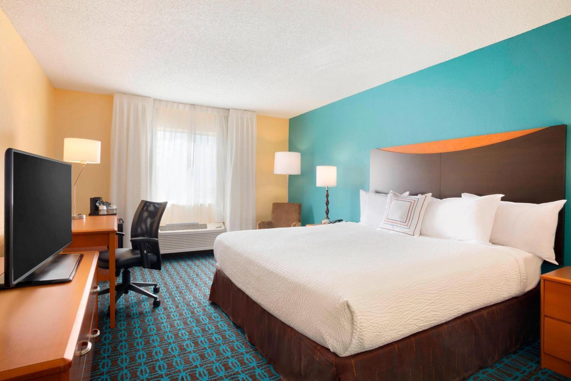 Hotel Fairfield & By Marriott Dallas Plano