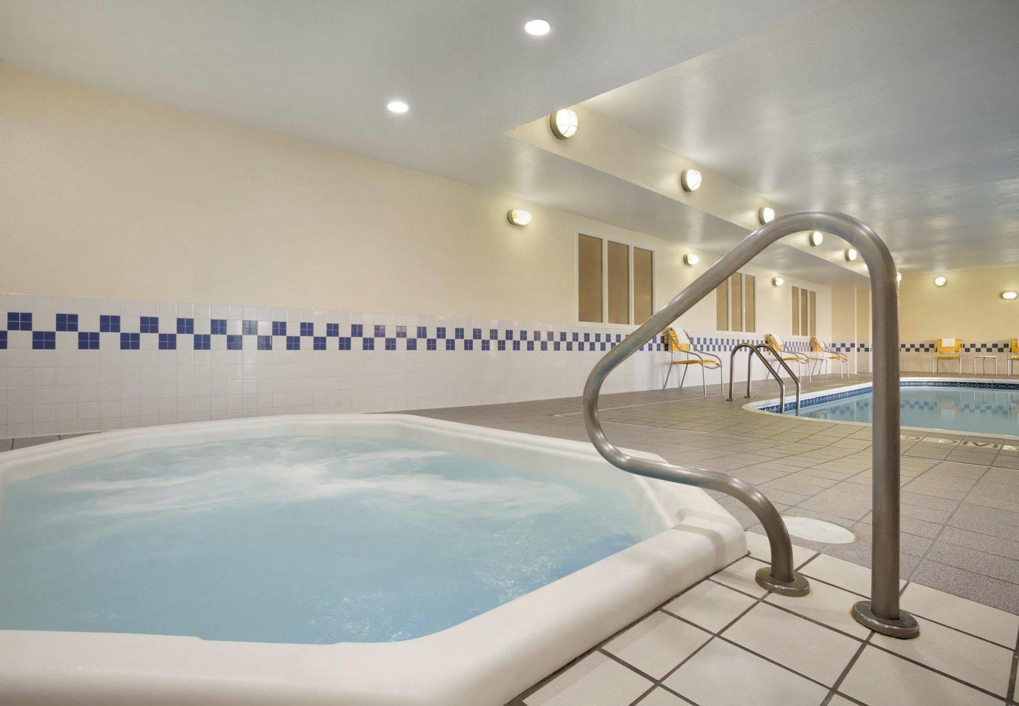 Fairfield & By Marriott Dallas Hotel Plano